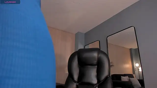 LexieWayne online show from September 10, 2025, 6:51 pm