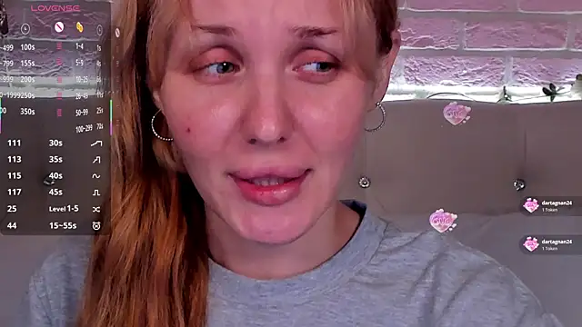 LianaFord online show from December 4, 2025, 11:04 pm