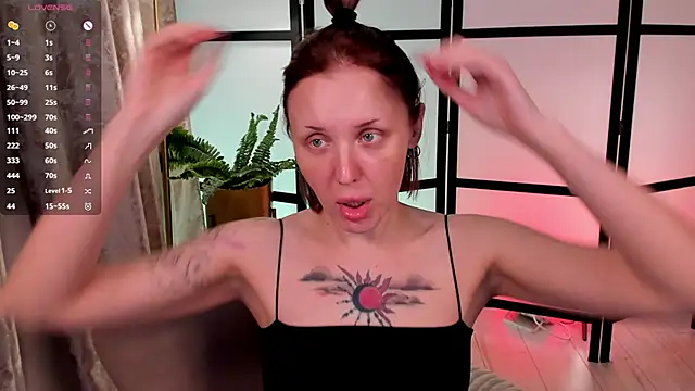 Snapshot of LianaFord chatting on February 23, 2026, 3:52 am LianaFord online show from February 23, 2026, 3:52 am