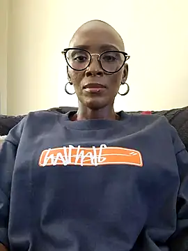 Snapshot of yummycherryxx chatting on December 20, 2025, 7:44 am yummycherryxx online show from December 20, 2025, 7:44 am