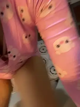 DulceChloe99 online show from April 23, 2026, 12:50 am