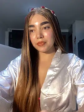 DulceChloe99 online show from April 12, 2026, 4:16 am