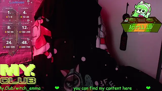 Snapshot of Witch_Emma chatting on April 19, 2026, 6:10 pm Witch Emma online show from April 19, 2026, 6:10 pm