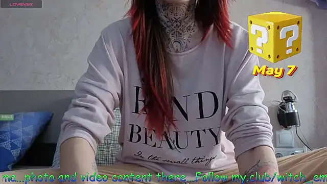Snapshot of Witch_Emma chatting on May 7, 2026, 7:12 am Witch Emma online show from May 7, 2026, 7:12 am