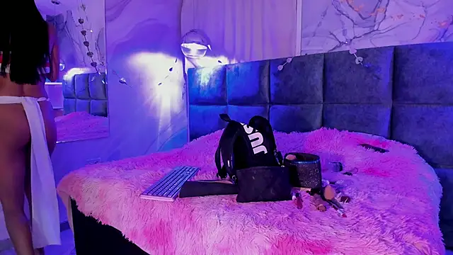 Snapshot of AntonellaRossi chatting on February 22, 2026, 7:48 pm AntonellaRossi online show from February 22, 2026, 7:48 pm