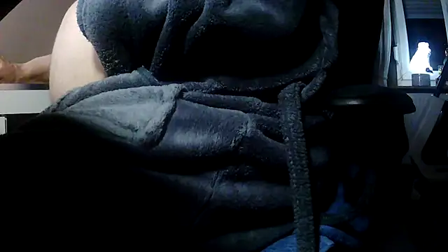 suedel65 online show from November 28, 2025, 4:56 am