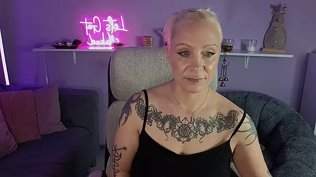 Jan ina online show from December 18, 2025, 9:14 am