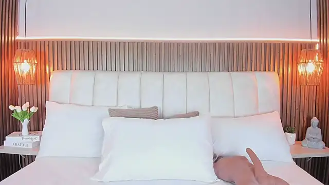  BunnyNaugthy online show from March 15, 2026, 12:45 pm