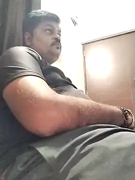 Desi Londa 143 online show from November 22, 2025, 5:34 pm