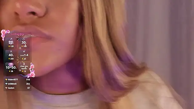 Snapshot of Emma_Morgann chatting on March 18, 2025, 11:44 am Emma Morgann online show from March 18, 2025, 11:44 am