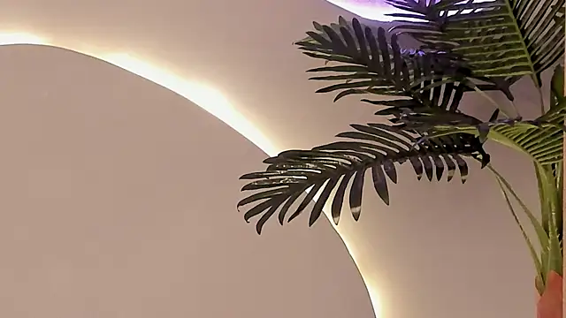 Snapshot of Emma_Morgann chatting on November 20, 2025, 1:34 pm Emma Morgann online show from November 20, 2025, 1:34 pm