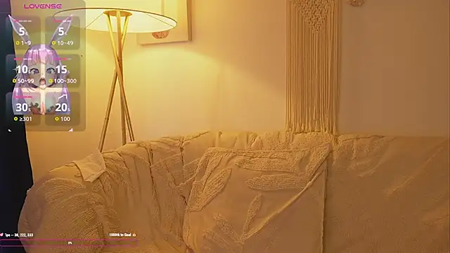 bunnycuteshy online show from October 27, 2025, 6:53 pm