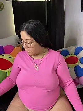 MsConejitaa online show from May 16, 2026, 3:44 pm
