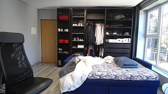 samricci21 online show from March 1, 2026, 9:53 am