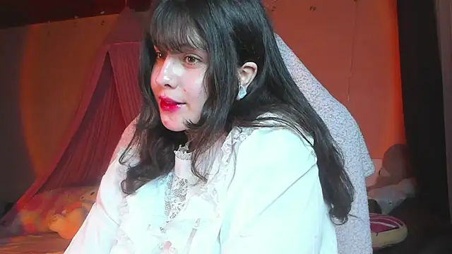 Snapshot of Renooh chatting on March 6, 2025, 1:37 am Renooh online show from March 6, 2025, 1:37 am