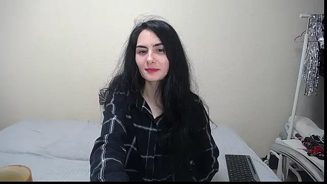 The Blacksphinxxx online show from December 15, 2025, 7:14 am