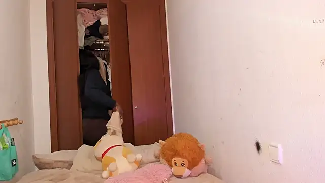 viioolleettaa online show from March 16, 2026, 6:10 pm