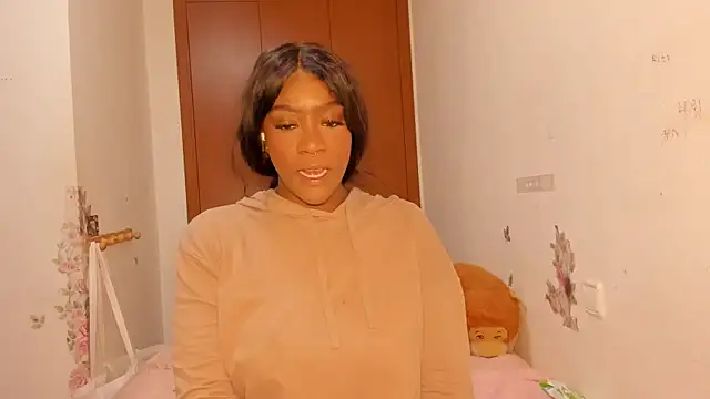 viioolleettaa online show from April 13, 2026, 4:44 pm