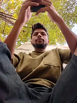 Snapshot of _IRRESISTIBLE_ chatting on October 16, 2025, 2:31 am  IRRESISTIBLE  online show from October 16, 2025, 2:31 am