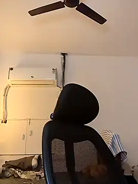 Snapshot of _IRRESISTIBLE_ chatting on January 21, 2025, 2:15 pm  IRRESISTIBLE  online show from January 21, 2025, 2:15 pm