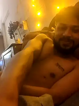 Snapshot of _IRRESISTIBLE_ chatting on February 22, 2025, 7:25 pm  IRRESISTIBLE  online show from February 22, 2025, 7:25 pm