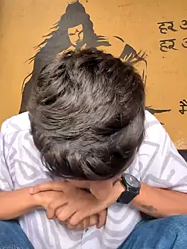 Snapshot of _IRRESISTIBLE_ chatting on February 20, 2025, 12:04 pm  IRRESISTIBLE  online show from February 20, 2025, 12:04 pm