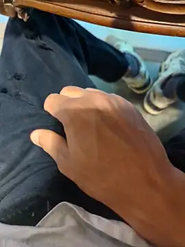  IRRESISTIBLE  online show from April 11, 2026, 11:25 am