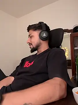 Snapshot of _IRRESISTIBLE_ chatting on February 28, 2025, 4:31 pm  IRRESISTIBLE  online show from February 28, 2025, 4:31 pm