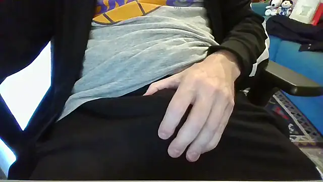 alessex24 online show from October 17, 2025, 8:39 am