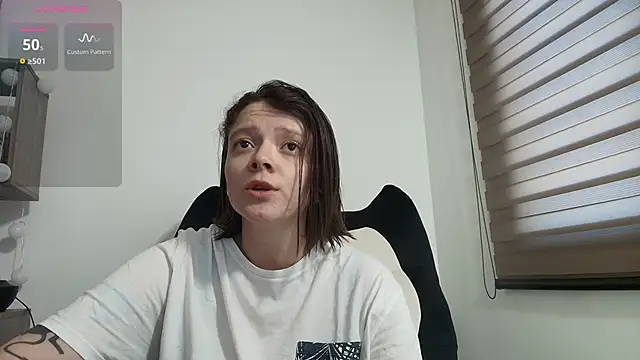 Snapshot of Arya_starrk chatting on April 22, 2026, 2:46 pm Arya starrk online show from April 22, 2026, 2:46 pm