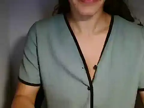 melaniepatterson online show from October 15, 2025, 2:03 pm