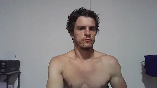 Snapshot of HeteroOli chatting on June 28, 2026, 3:35 am HeteroOli online show from June 28, 2026, 3:35 am