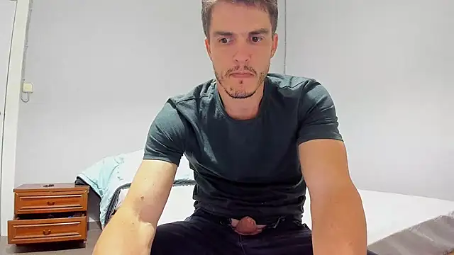 HeteroOli online show from October 6, 2025, 5:13 pm