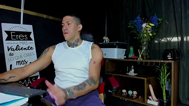 yeckodream online show from April 17, 2026, 4:15 am