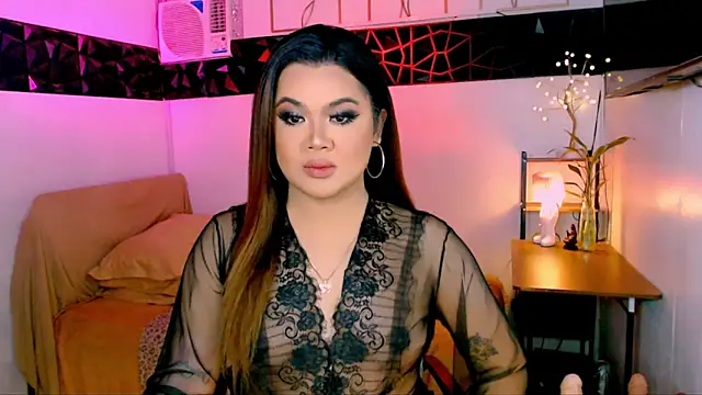 asiankatyhuge online show from November 12, 2025, 3:21 am