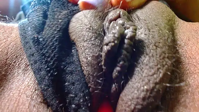 bethanywilson 23 online show from February 1, 2026, 4:27 pm