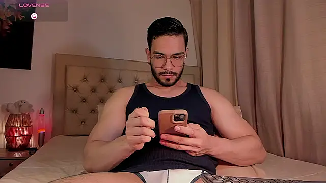 Josseph1  online show from October 14, 2025, 11:14 pm