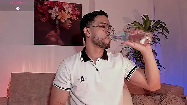 Josseph1  online show from January 5, 2026, 11:30 pm