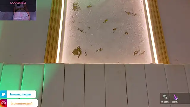 Megan browns1 online show from March 31, 2026, 1:02 pm