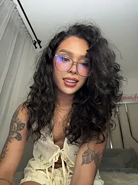 Samantha Bernardo online show from July 25, 2026, 12:51 am