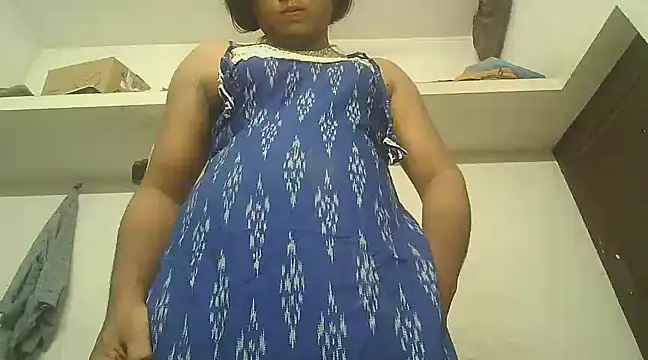 Snapshot of Akhilamolu_the_transsissy chatting on December 27, 2024, 5:48 pm Akhilamolu the transsissy online show from December 27, 2024, 5:48 pm