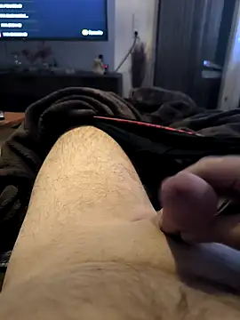 Snapshot of Andy7430 chatting on December 11, 2024, 1:28 pm Andy7430 online show from December 11, 2024, 1:28 pm