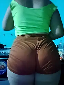 ValeriaSantos- online show from September 14, 2025, 11:27 pm