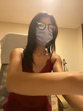 morrocoXcute online show from September 14, 2025, 2:50 pm