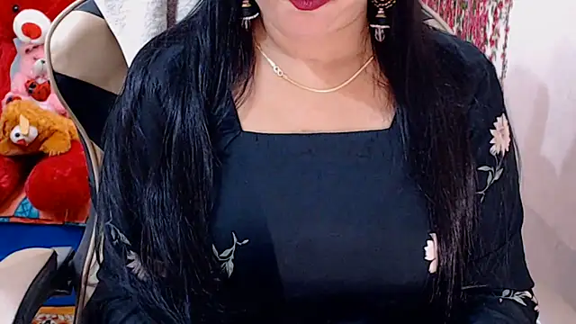 Snapshot of Naughty_Kashish chatting on June 6, 2026, 5:23 am Naughty Kashish online show from June 6, 2026, 5:23 am