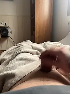 RenaudS-02 online show from February 7, 2025, 1:53 pm