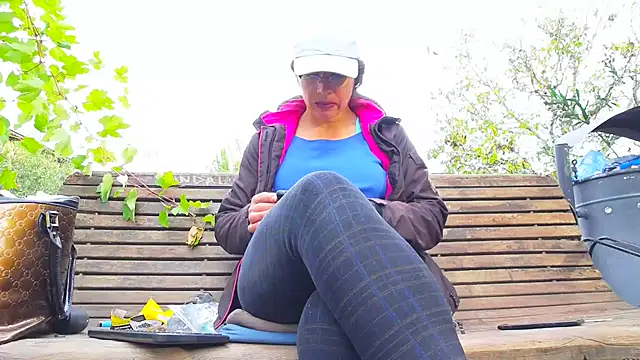 SquirtyMellissaLabia online show from October 24, 2025, 6:01 am