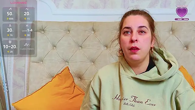 KarinaNoir online show from January 12, 2026, 4:30 am