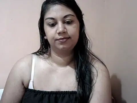 bellachow10 online show from February 17, 2026, 6:00 am