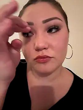 Snapshot of RosieDixx chatting on November 6, 2025, 2:26 am RosieDixx online show from November 6, 2025, 2:26 am